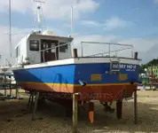 Trallers pārdod