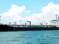 Naftas / Ķīmisko vielu tankkuģis pārdod