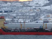 Naftas / Ķīmisko vielu tankkuģis pārdod