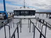 Pilotkuģis pārdod