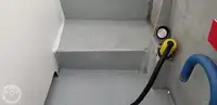 Trallers pārdod