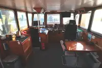 Trallers pārdod