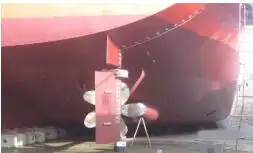 Desanta kuģis, tankkuģis pārdod