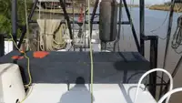 Trallers pārdod