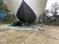 Trallers pārdod