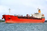 Oil/Chemical tanker pārdošanā