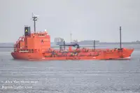 Oil/Chemical tanker pārdošanā