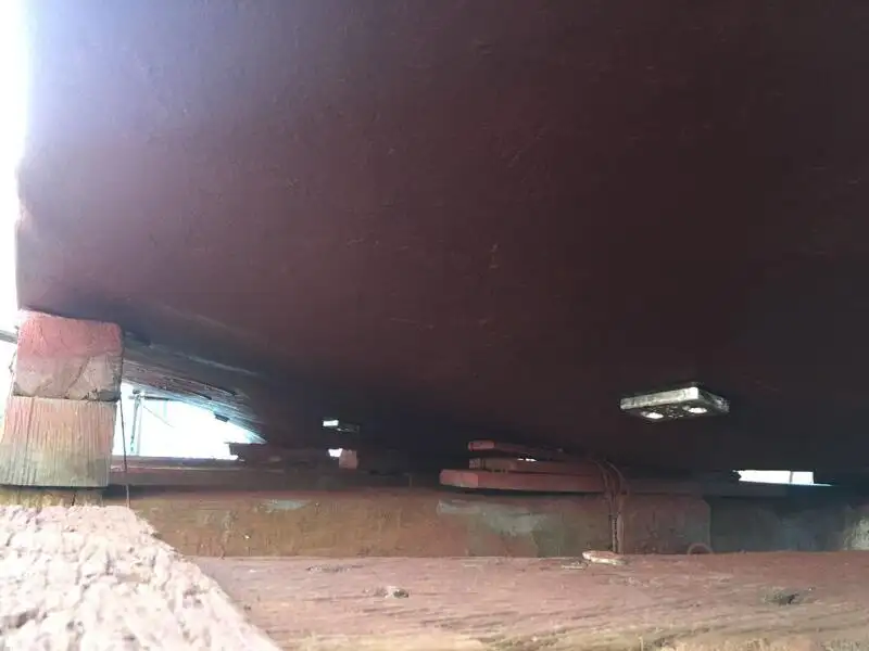 Darba laivas pārdod