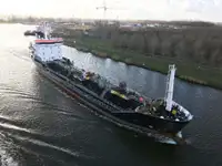 Oil/Chemical tanker pārdošanā