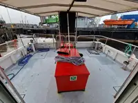 Katamarāns pārdod