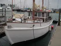 Dredžs pārdod