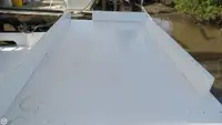 Trallers pārdod