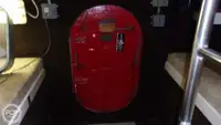 Niršanas atbalsta kuģis pārdod