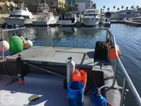Trallers pārdod