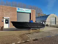 Konteinerkuģis pārdod