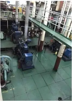 Desanta kuģis, tankkuģis pārdod