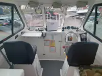 Trallers pārdod