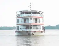 Kruīza kuģis pārdod
