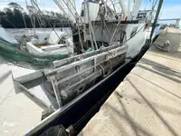 Trallers pārdod