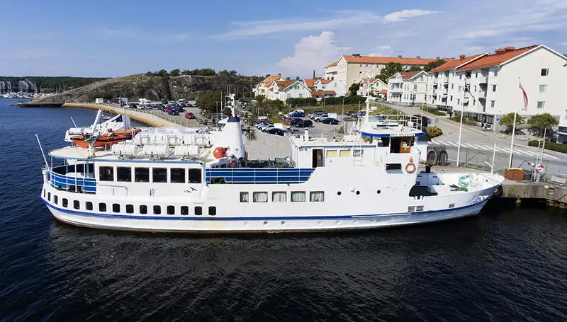 Pasažieru kuģis pārdod