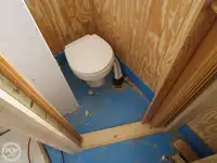 Trallers pārdod