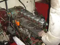 Naftas / Ķīmisko vielu tankkuģis pārdod