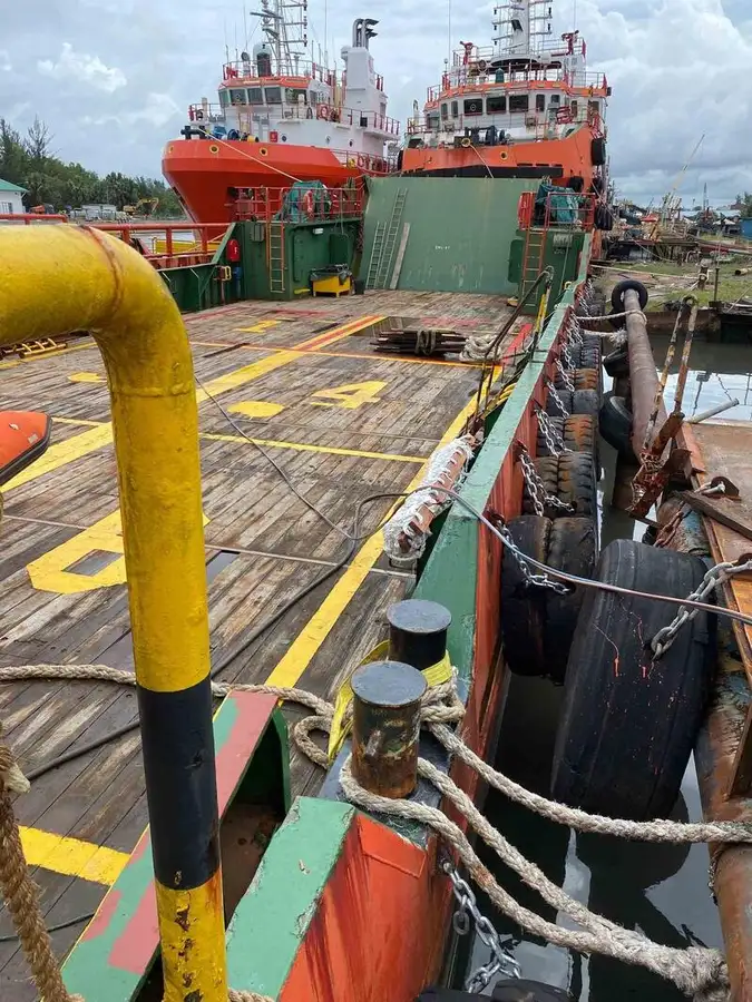 Reefer kuģis pārdod