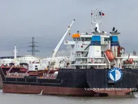 Naftas / Ķīmisko vielu tankkuģis pārdod