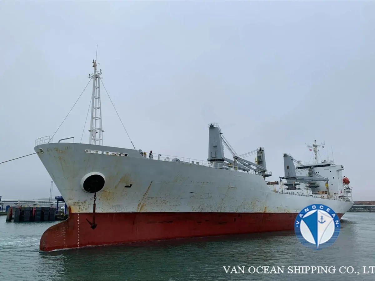 Reefer kuģis pārdod