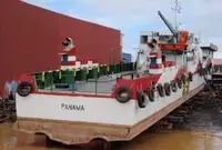 Konteinerkuģis pārdod