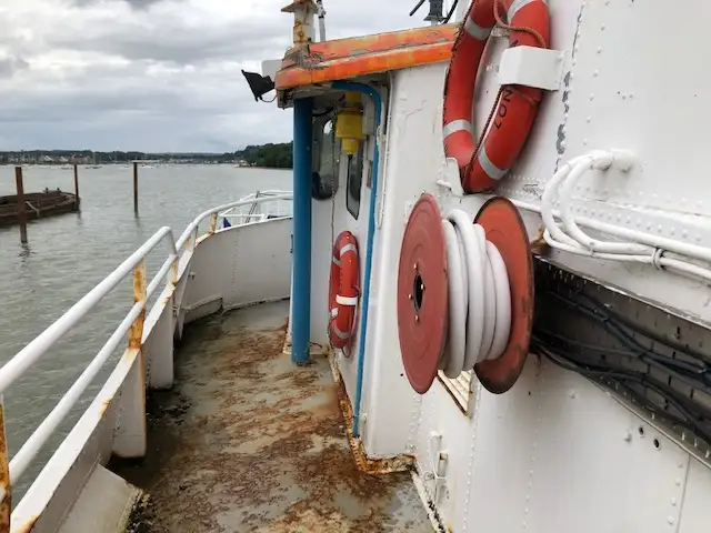 Kruīza kuģis pārdod