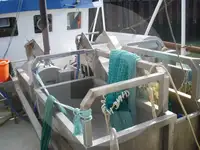 Staru trallera zvejas kuģis pārdod