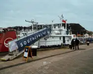Hidrogrāfiskais kuģis pārdod