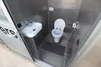 Kruīza kuģis pārdod