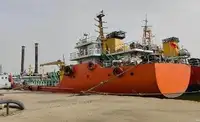 Naftas / Ķīmisko vielu tankkuģis pārdod