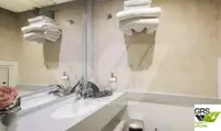 Kruīza kuģis pārdod