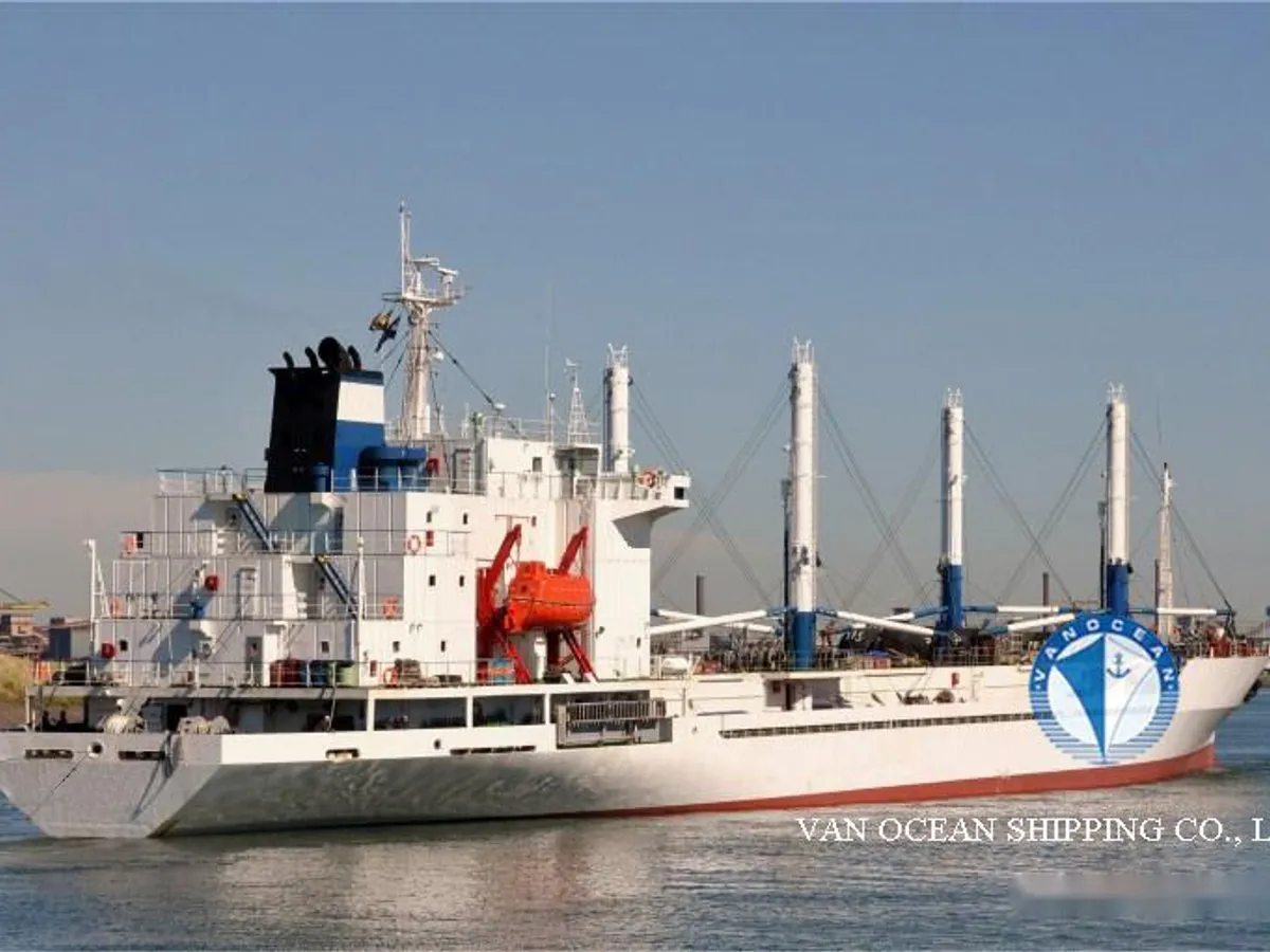 Reefer kuģis pārdod