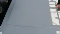 Trallers pārdod