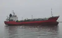 Naftas / Ķīmisko vielu tankkuģis pārdod