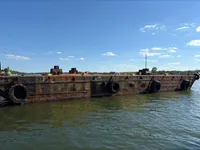 Bārža pārdod