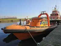 Cietā piepūšamā laiva pārdod