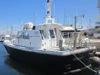 Pilotkuģis pārdod