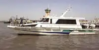 Pilotkuģis pārdod