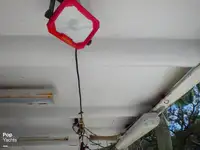Trallers pārdod