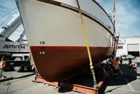 Trallers pārdod