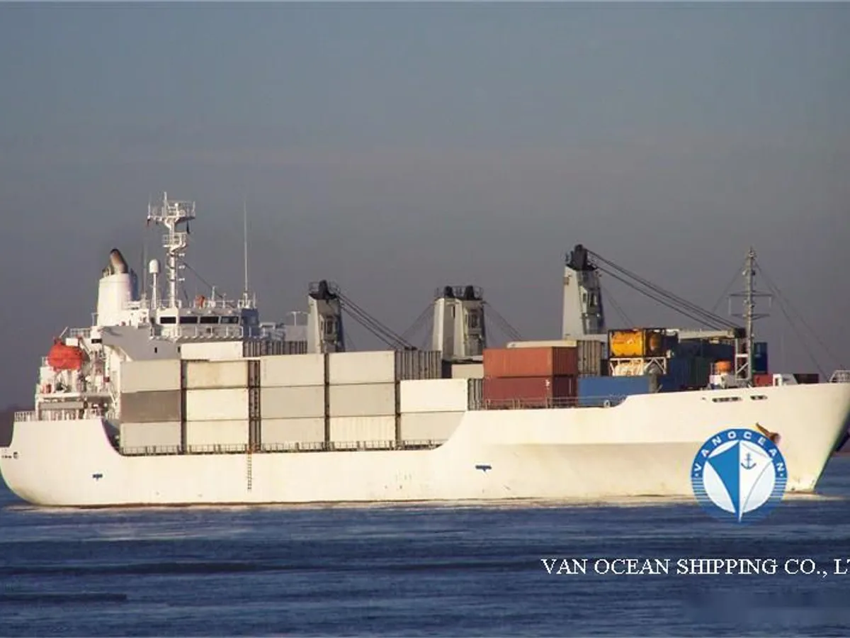 Reefer kuģis pārdod