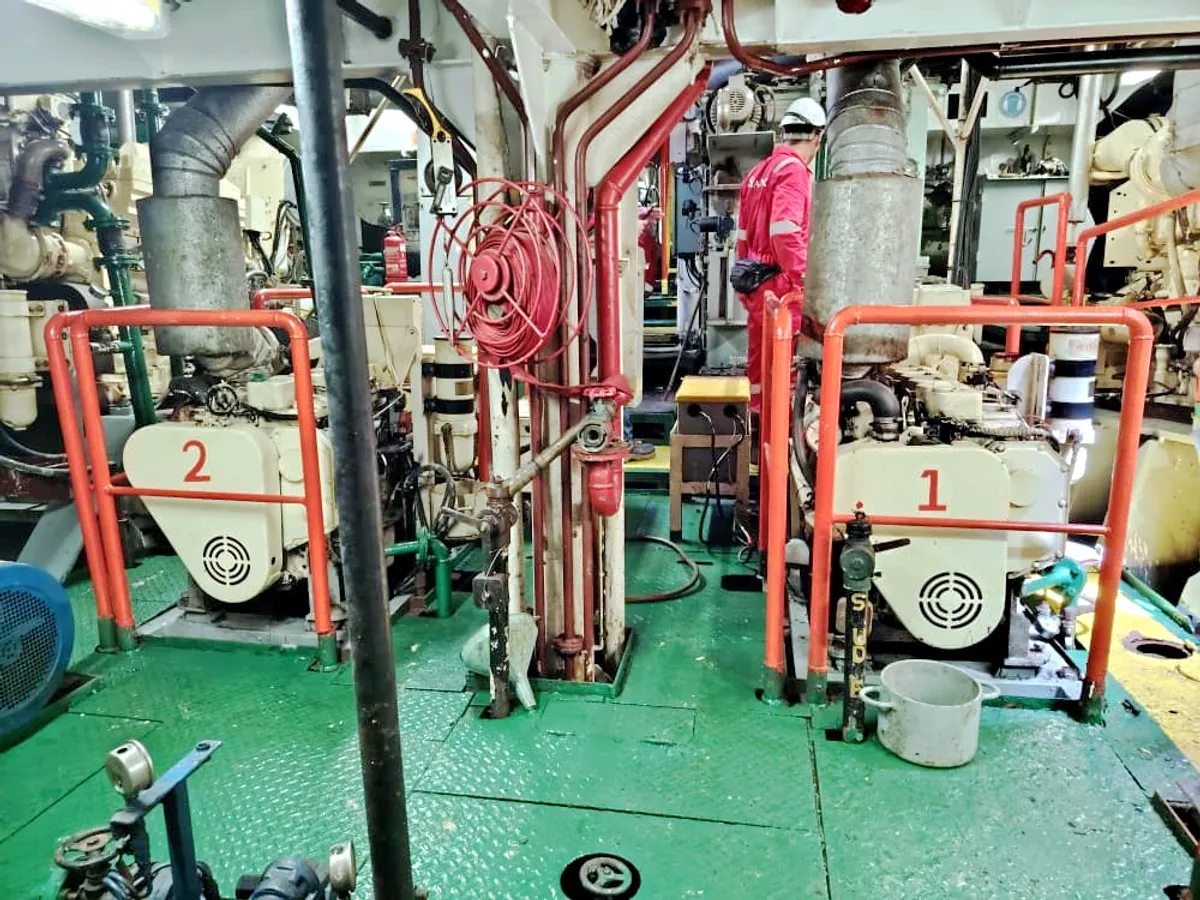 Desanta kuģis, tankkuģis pārdod