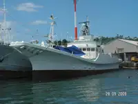 Trallers pārdod