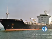 Naftas / Ķīmisko vielu tankkuģis pārdod