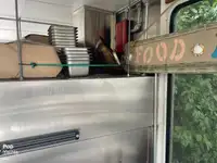 Katamarāns pārdod